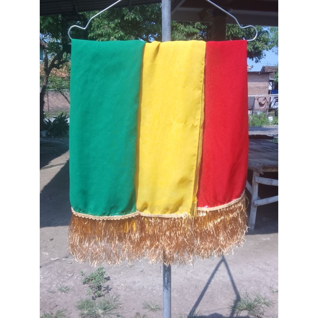 selendang tari Seblang olehsari(kreasi) by:ficha