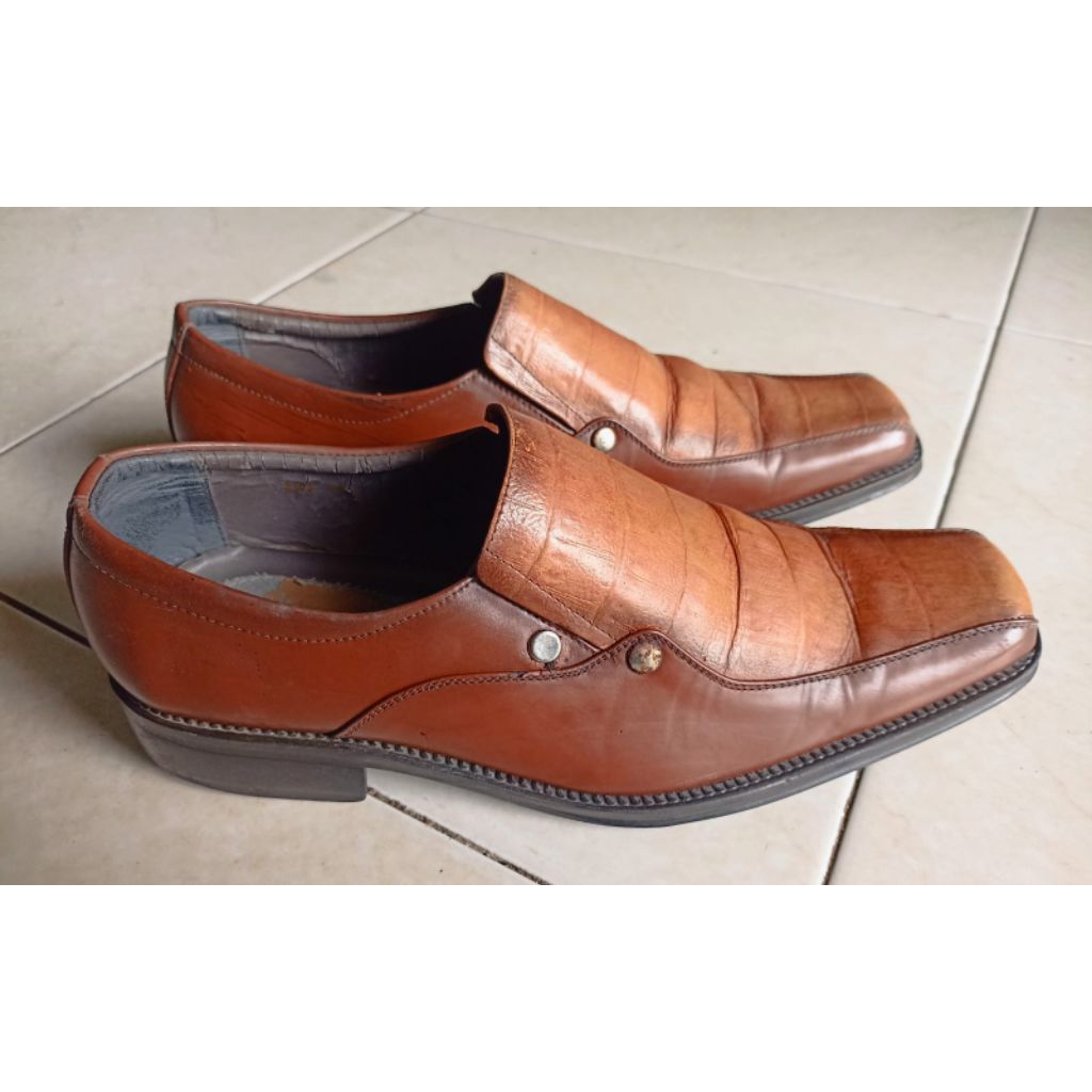Sepatu slip on pantofel Gianni Versace size 42 second.