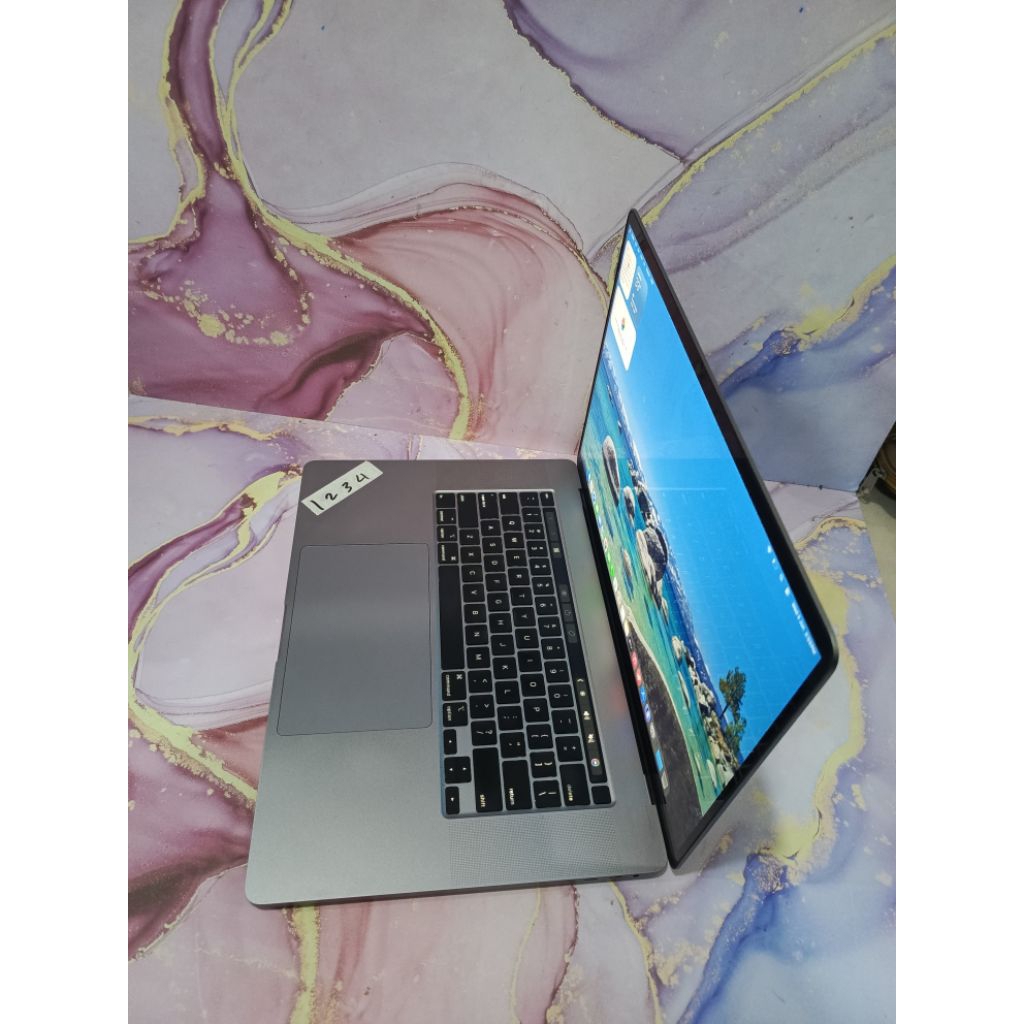 Macbook Pro 16 Inch 2019 Intel Core i7 32/512 SSD Touchbar