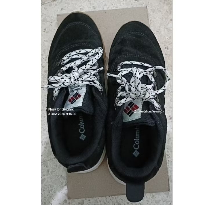 (BEKAS) Preloved Sepatu Columbia Waterproof Hitam Ukuran 41
