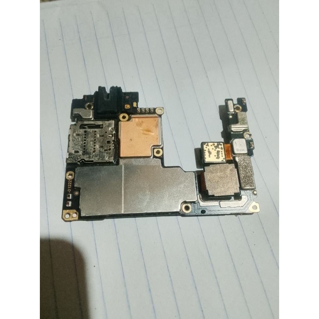 mesin Vivo V15 pro ram 8/256 minus lcd part kyaa di foto