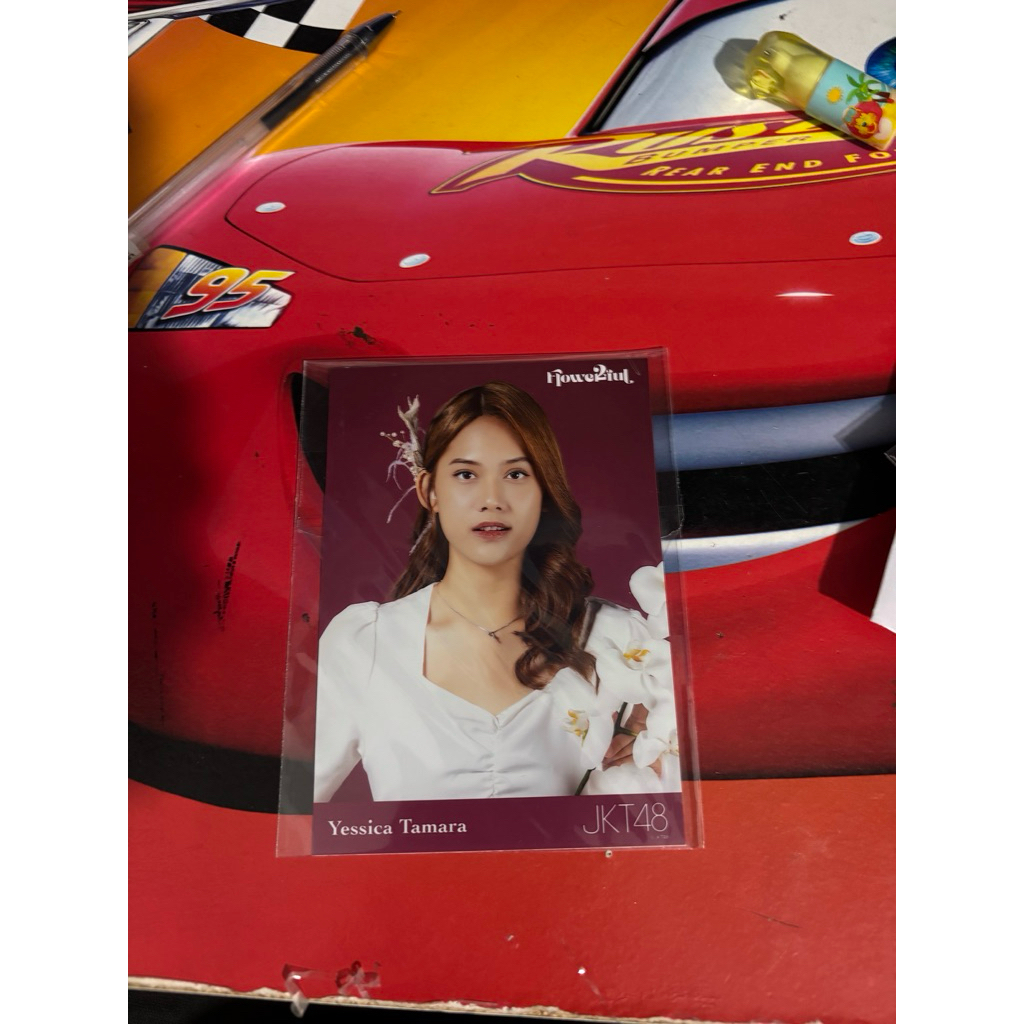 Photopack(pp) yessica tamara ex member chika jkt48. Flowerful JKT48