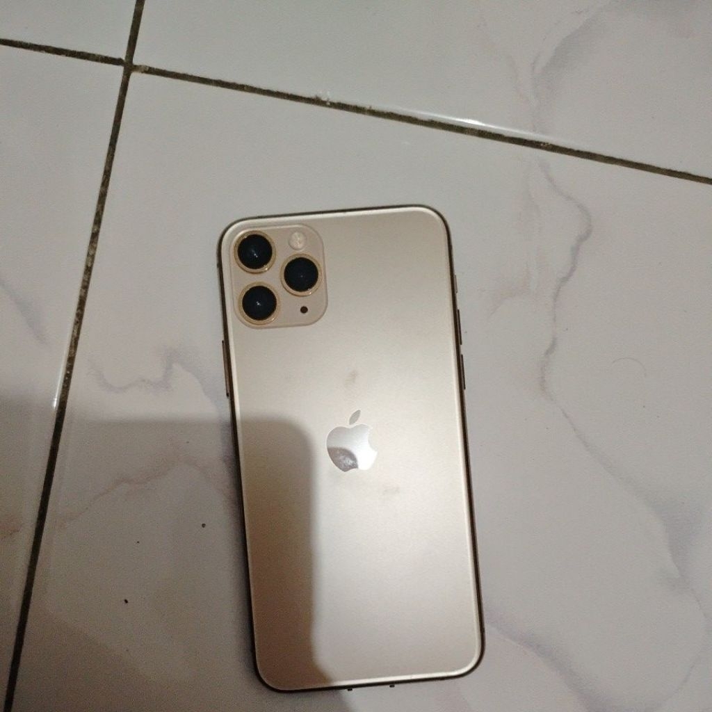 iPhone 11 Pro matot iBox