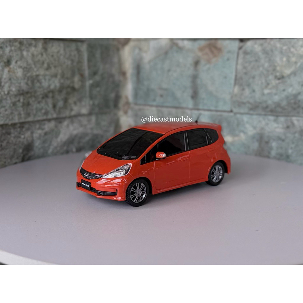 Diecast Miniatur Honda Jazz (FIT) GE8 RS 1:24 Color Sample Japan Limited