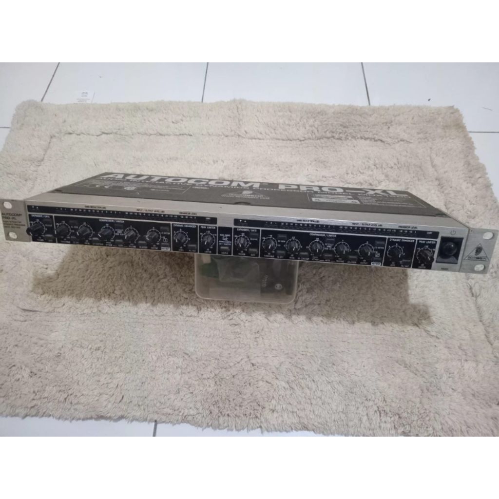 Beringer Autocom Pro-XL MDX1600