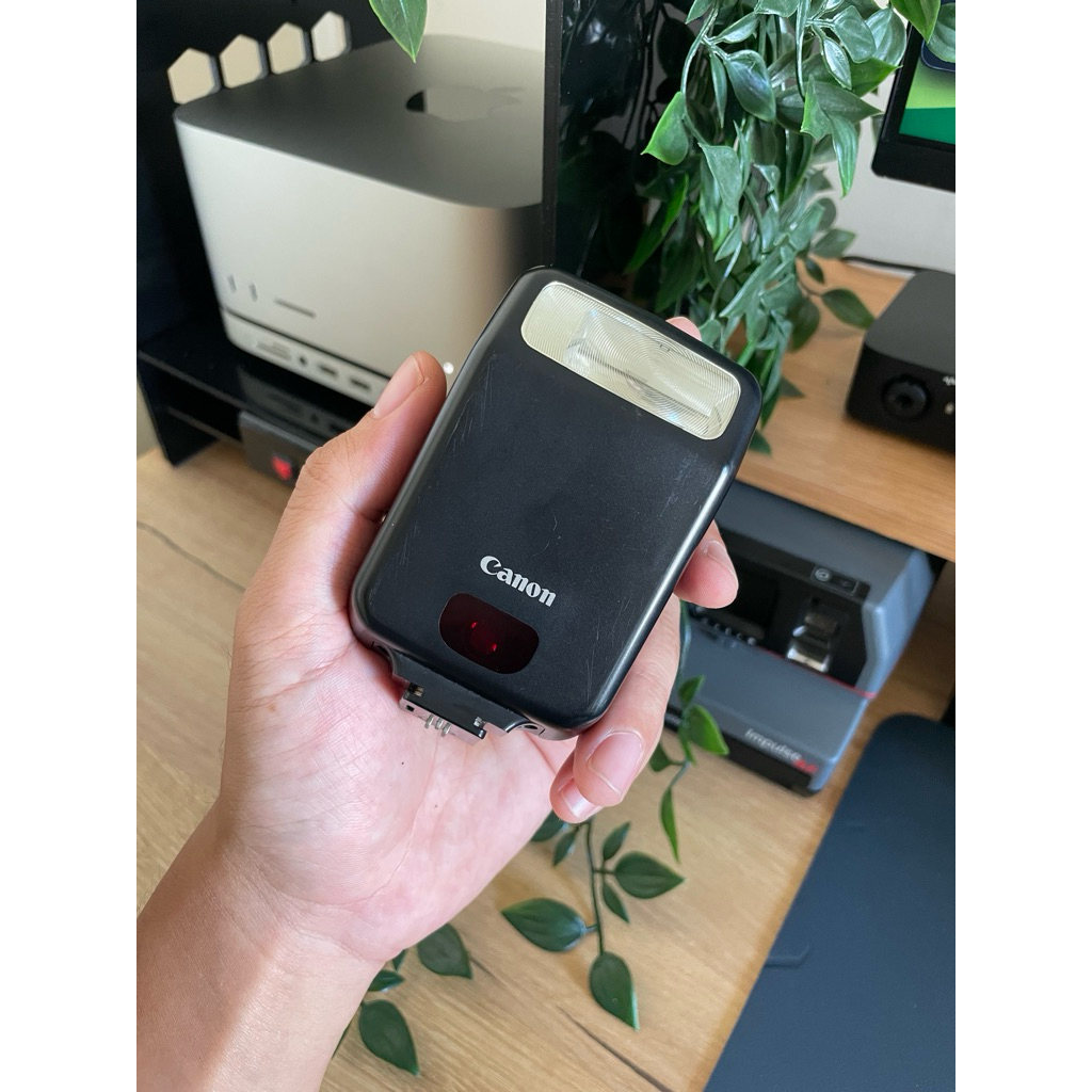 CANON SPEEDLITE 160E