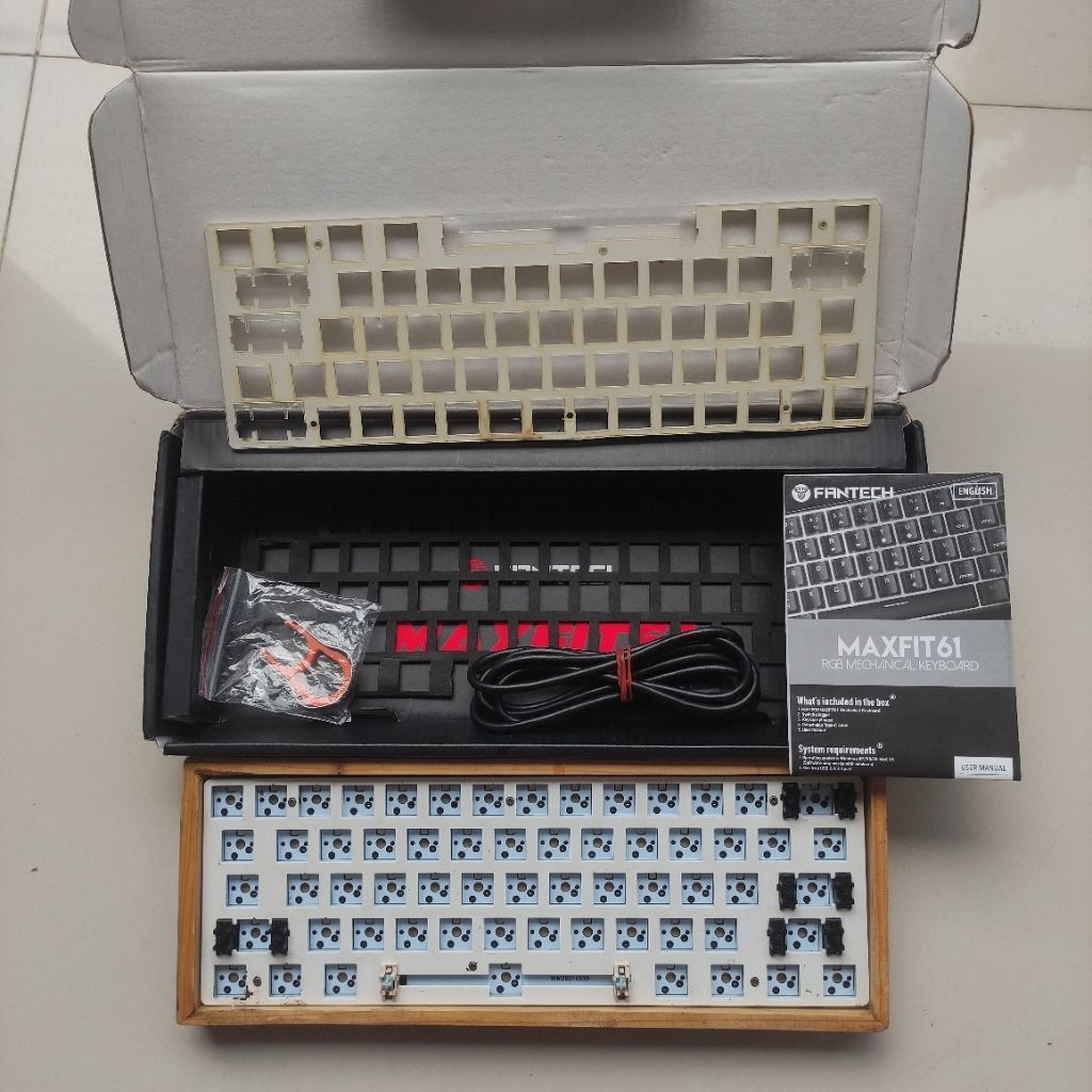 Barebone Fantech Maxfit61 Mechanical Keyboard Wood Case