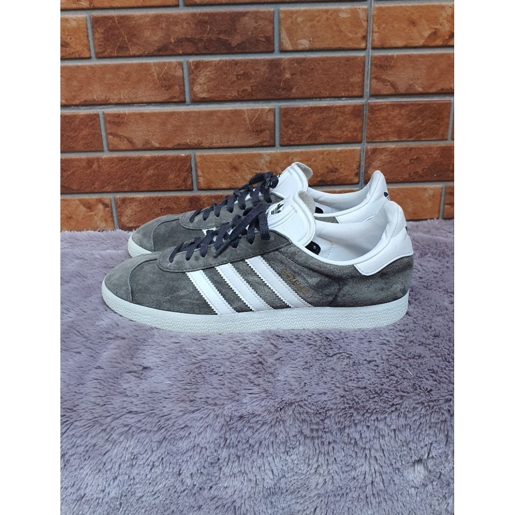 Sepatu Adidas Gazelle Size 43 Second Original