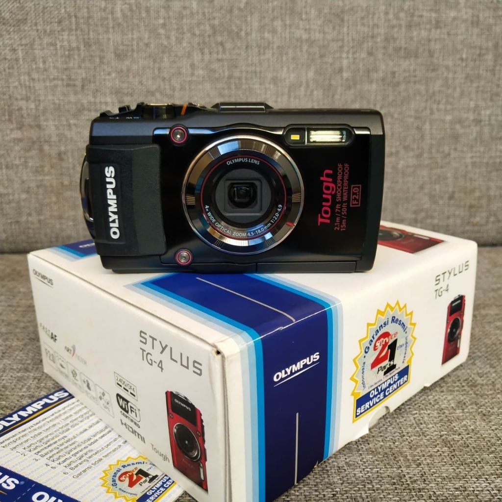 olympus Tough TG-4 Kamera Underwater Outdoor TG4 Set Box