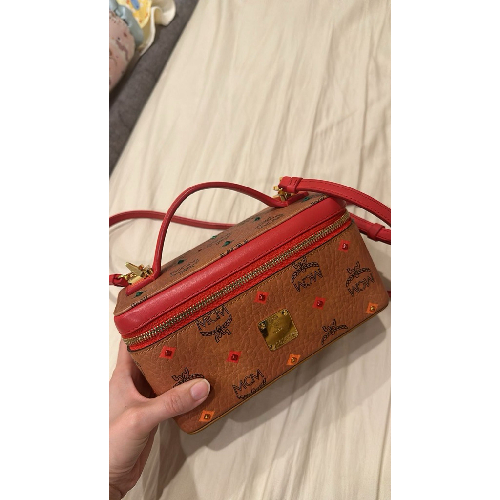 Mcm rockstar vanity case visetos limited edition