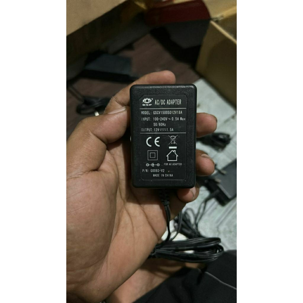 ADAPTOR MODEM ROUTER 12v 1,5a . Adaptor bekas berkualitas . Adaptor GSP 12v 1,5A