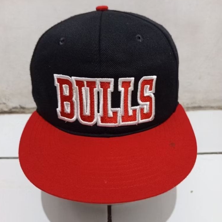TOPI VINTAGE - BULLS