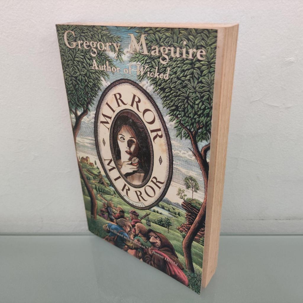 [preloved] Mirror Mirror - Gregory Maguire (b.inggris)