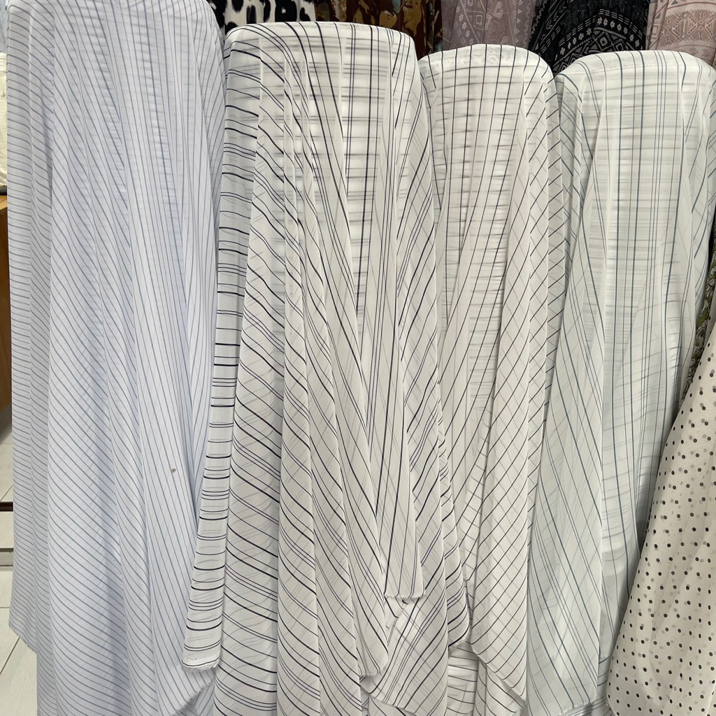 Kain Ceruty Salur / kain Ceruty motif Garis / Kain Sifon Garis Garis / harga per setengah meter