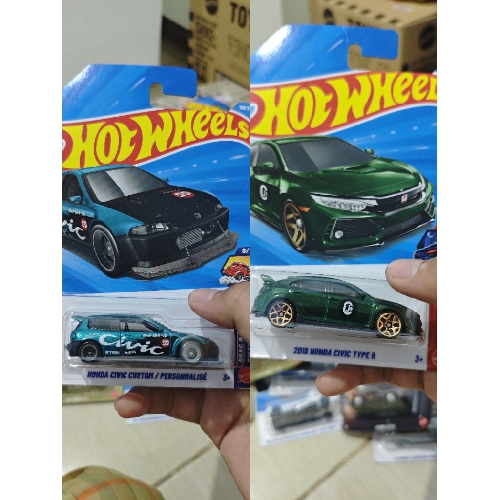 Civic custom + type r hotwheels