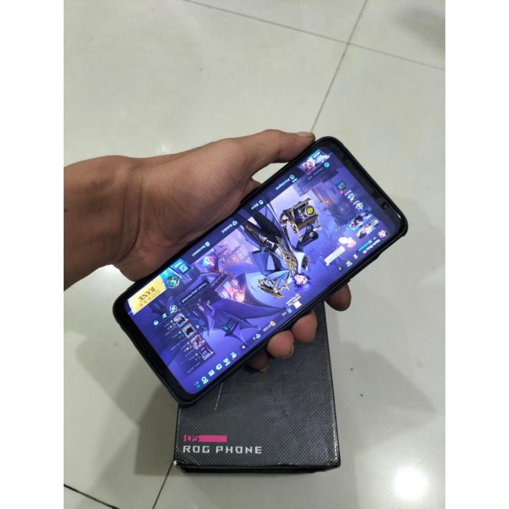 ASUS ROG PHONE 5 8/128GB