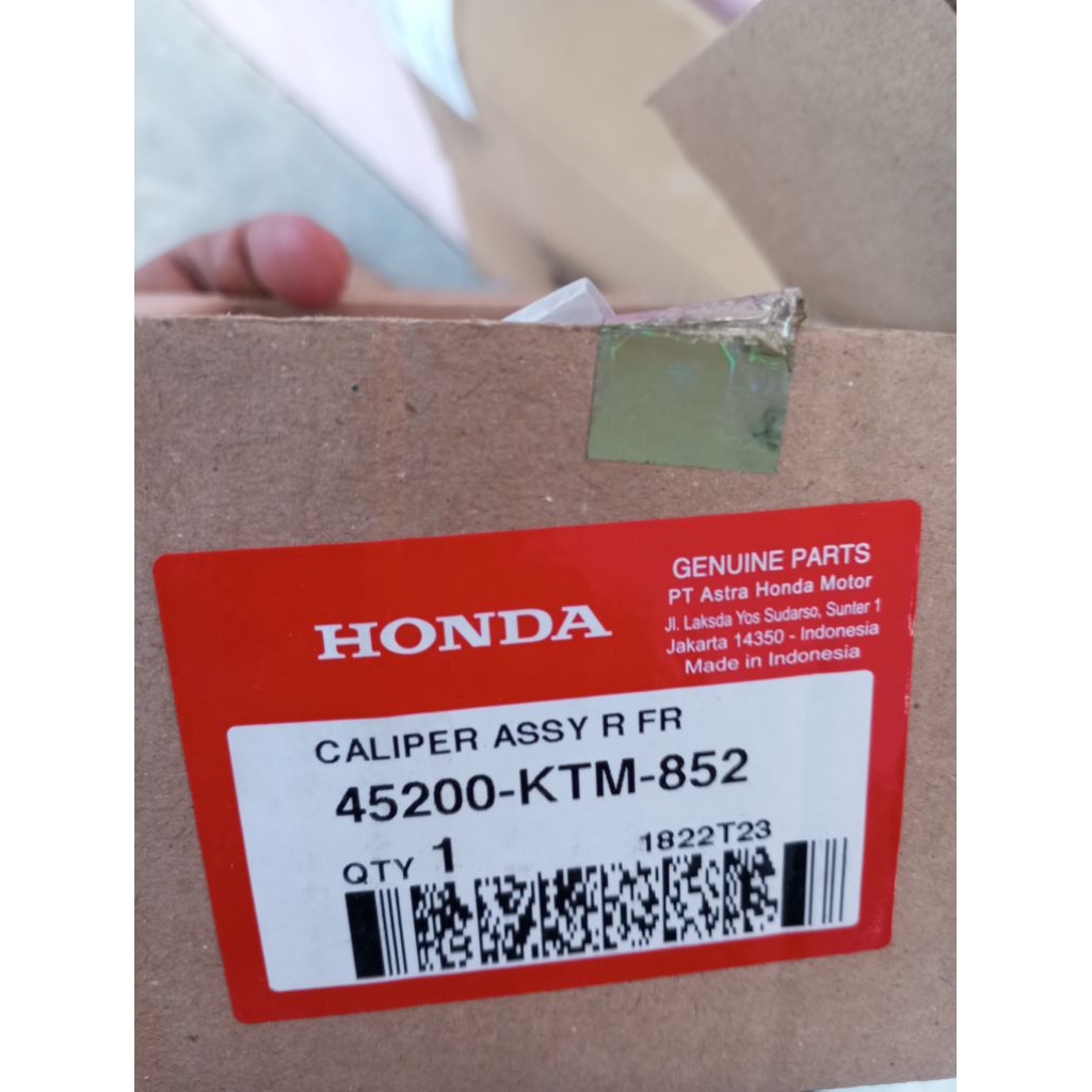 45200KTM852 Kaliper Rem Depan Honda Supra X 125 Original AHM