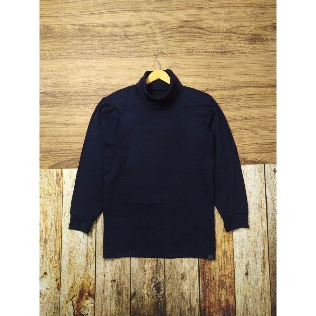 Uniqlo Heattech Ultra Warm Turtleneck Long Sleeve Shirt
