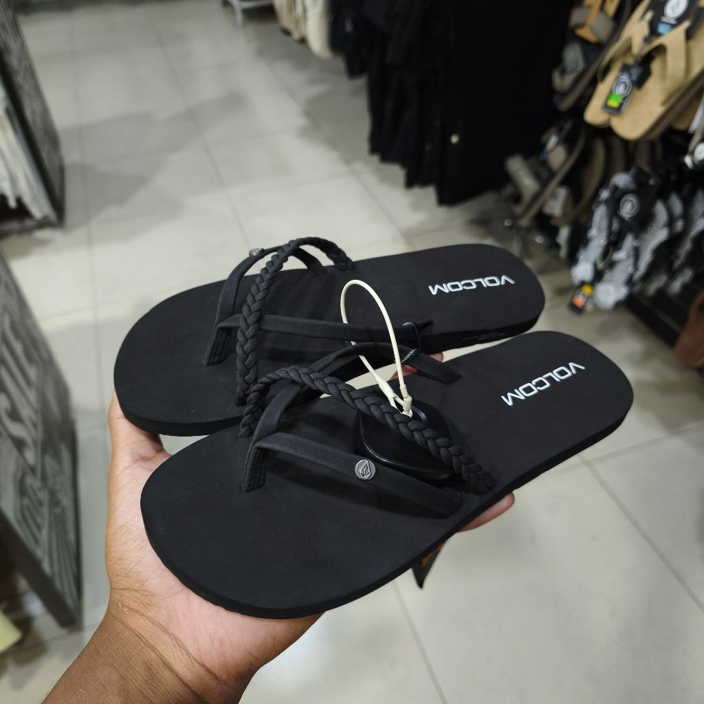 Sandal Volcom Wanita Thrills SS Blackout Original