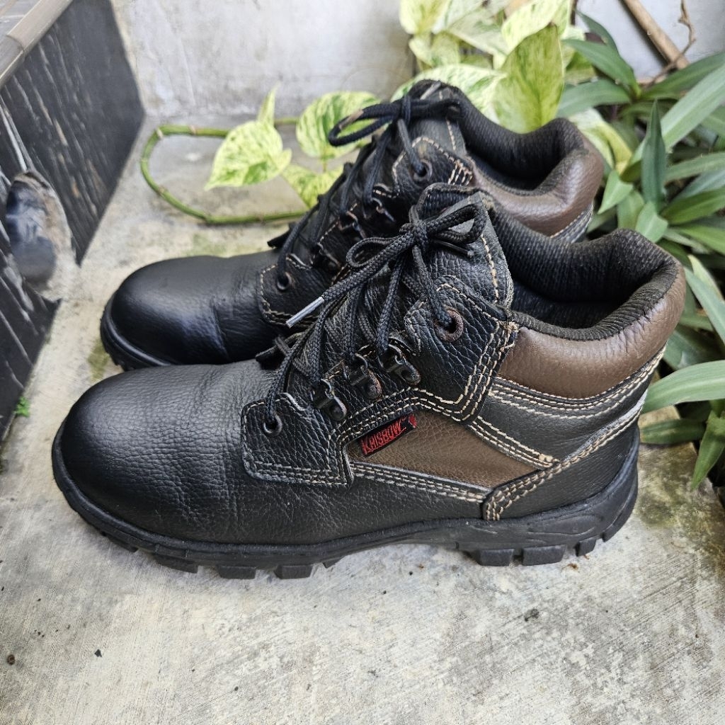 sepatu safety second krisbow size 42(27cm)