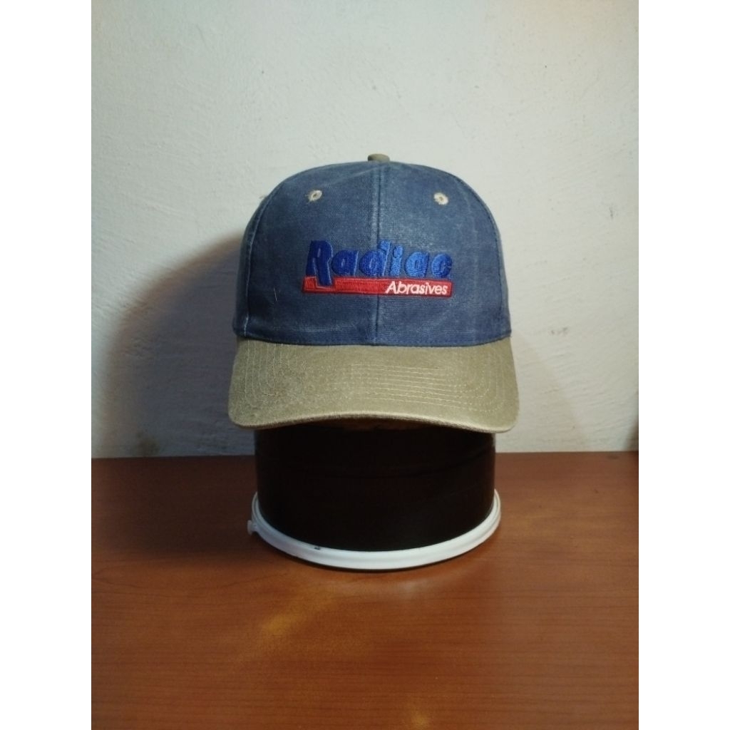 Topi Casual Twotone Vintage Likenew