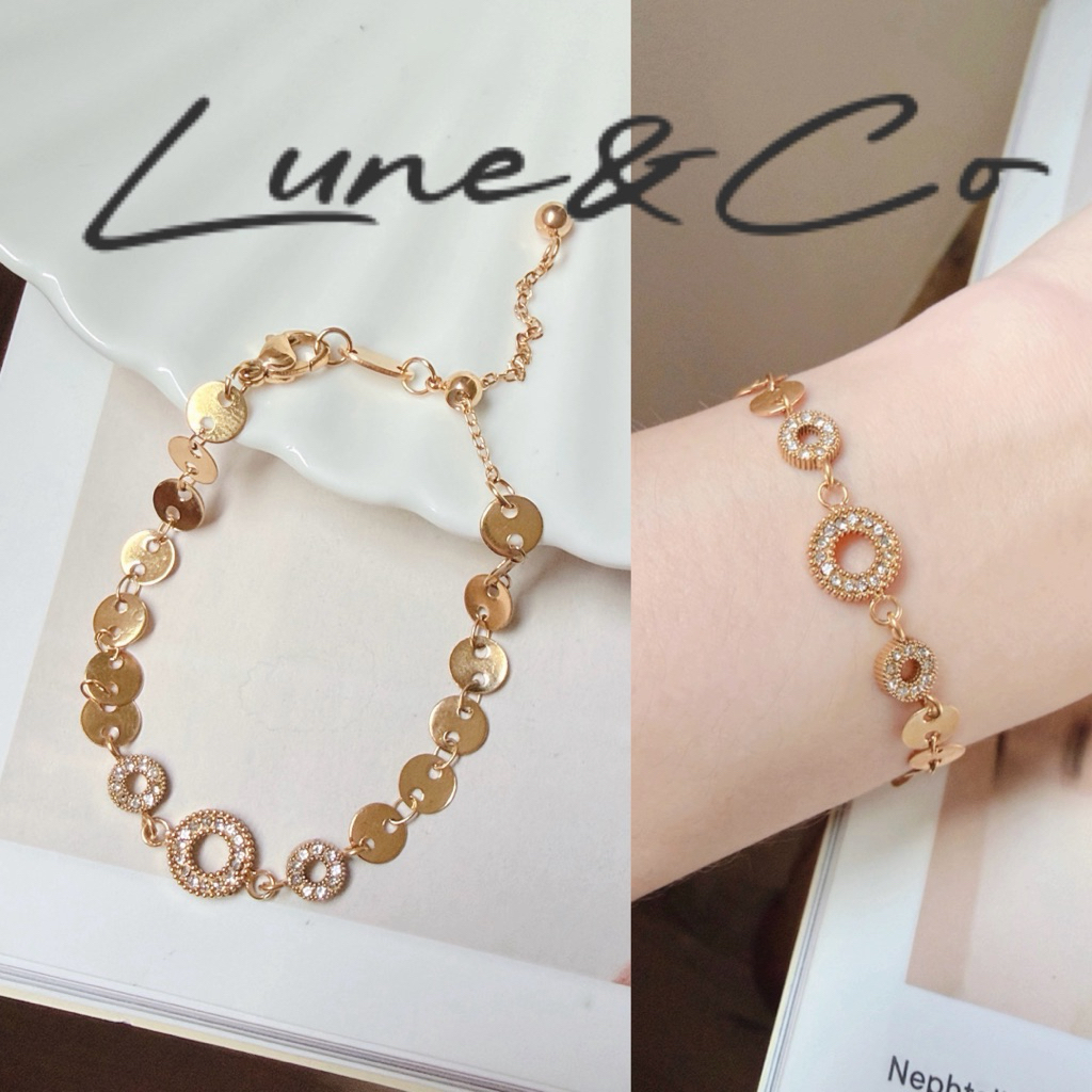 Gelang Serut Circle Charm Emboss 750 Titanium Steel Anti Karat