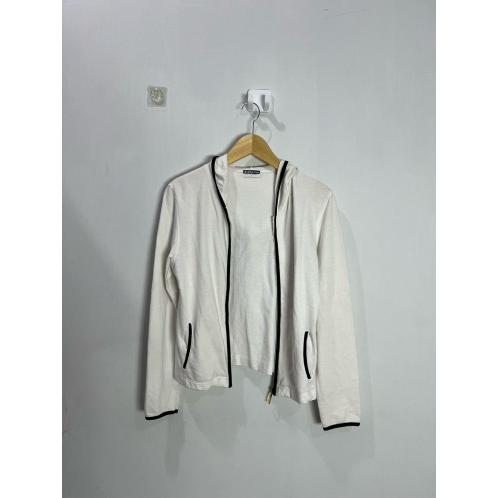 PRELOVED Jaket Putih Giordano