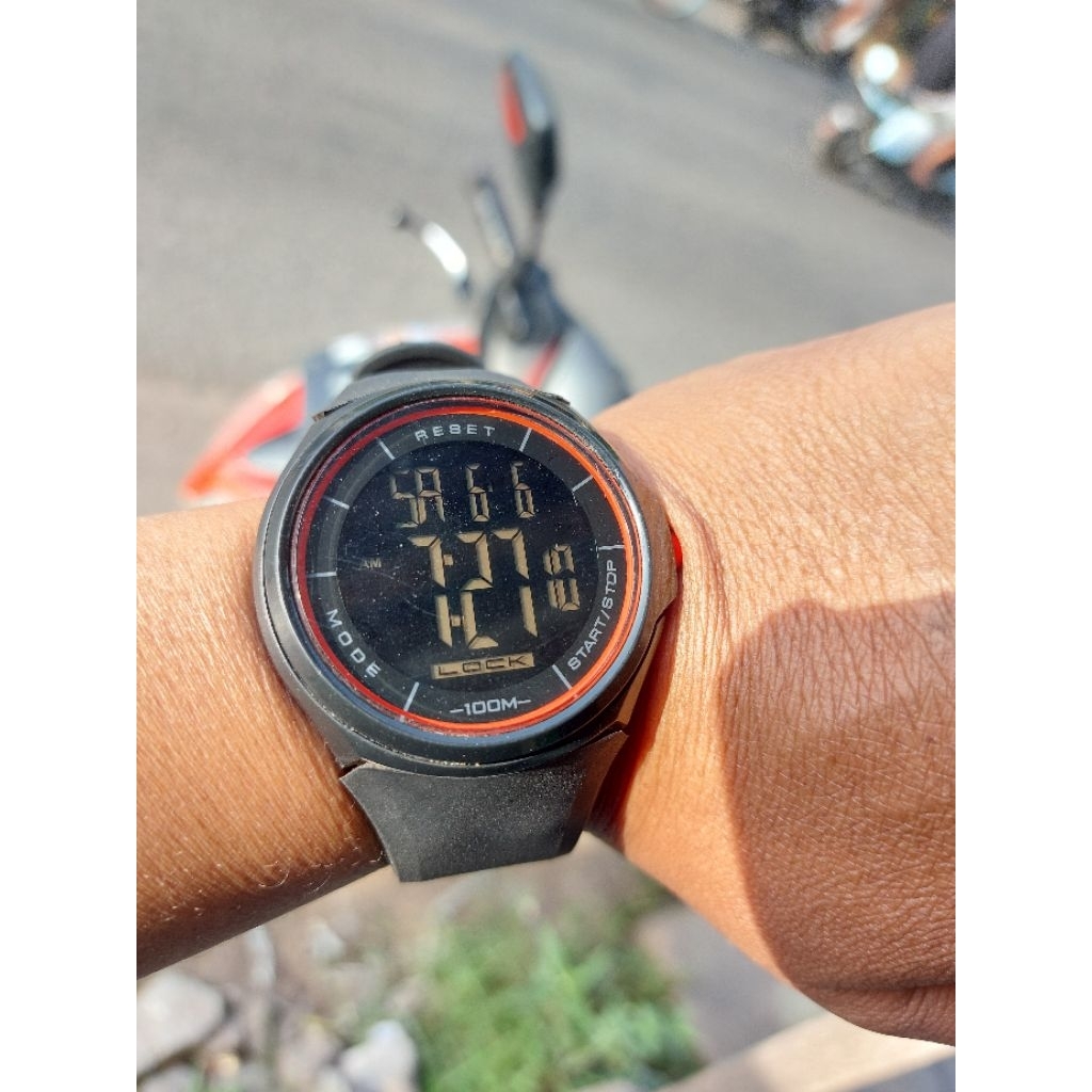 jam tangan eiger LS 82 touch sentuh