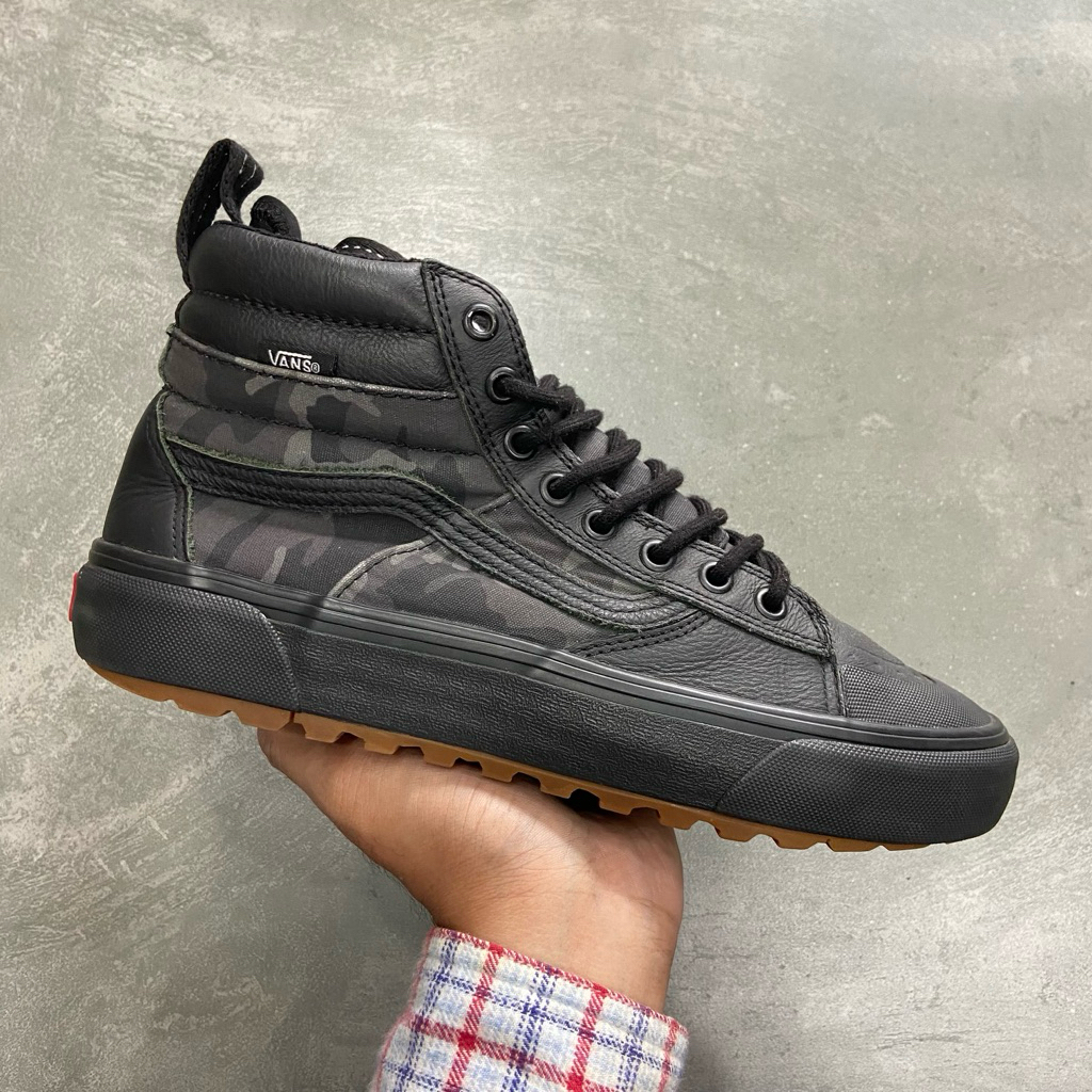 [Size 40] Rare Vans Sk8-Hi MTE 2.0 DX Woodland Camo Core Black Leather Second Original. Harga Baruny