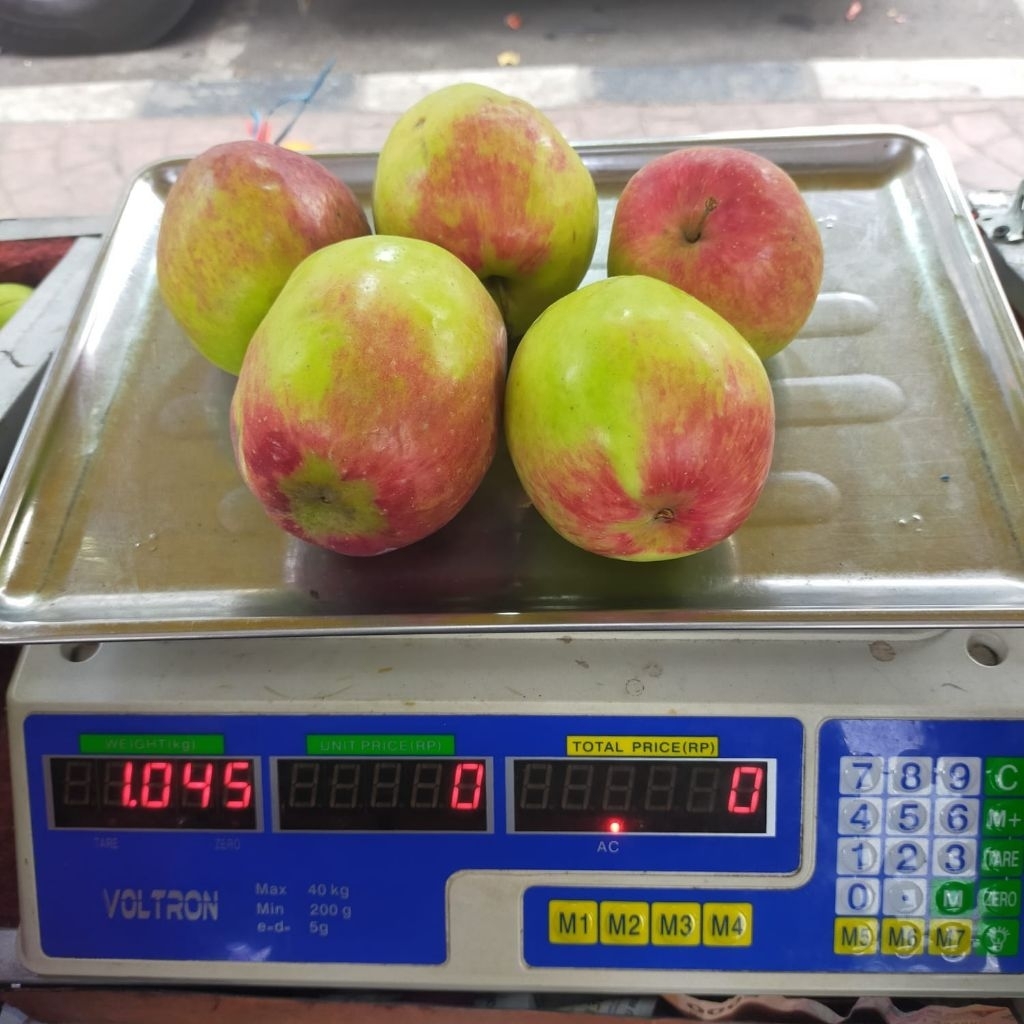 1kg Apel Anna Batu Malang Ukuran Besar, Segar & Lezat