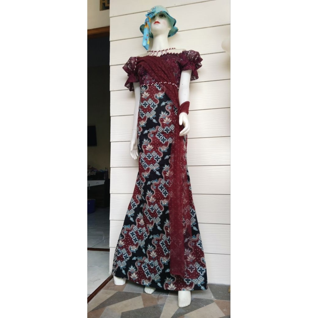 gaun pesta, gaun wisuda, kebaya wisuda, dres batik modern
