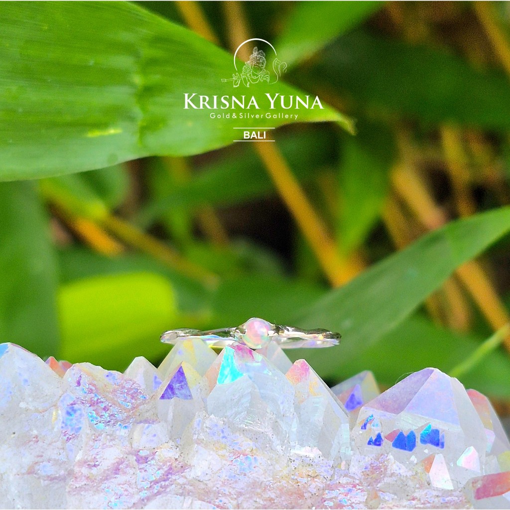 Natural Ethiopian White Opal Silver Ring