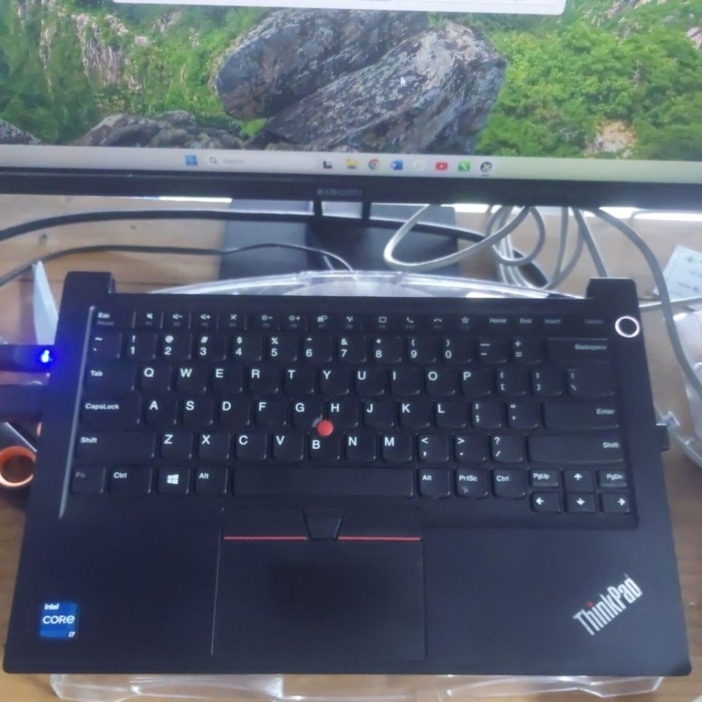 laptop buntung lenovo core i7-1165G7 model e14