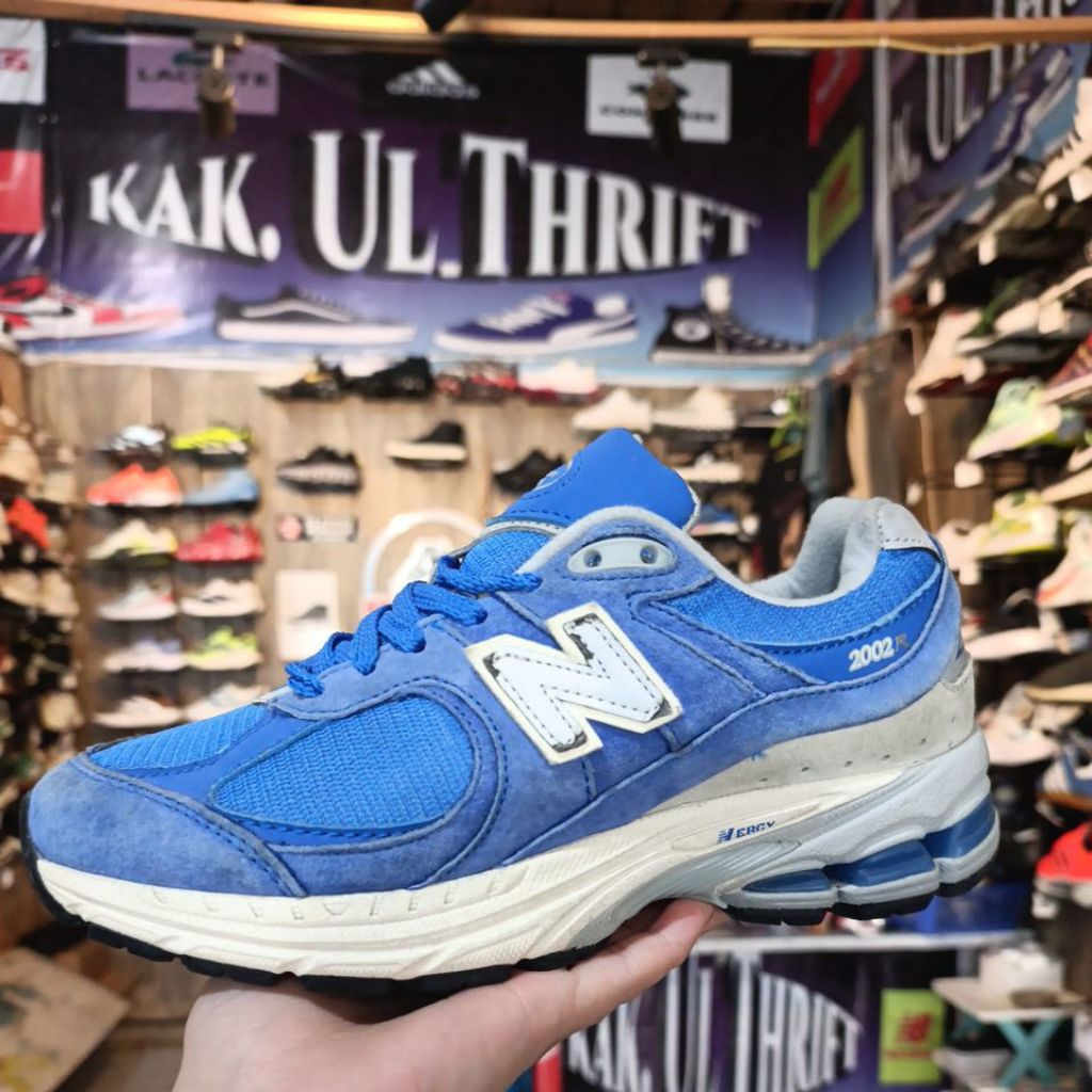 nb 2002 R