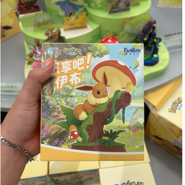 (READY) NEW RELEASE POKEMON EEVEE EEVEEE FIGURE ORIGINAL TCG OFFICIAL GYM CHINA