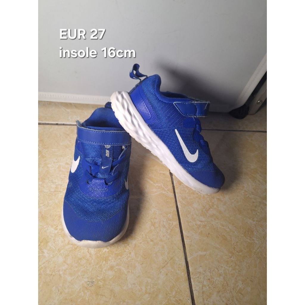 sepatu nike anak second good condition jarang dipakai
