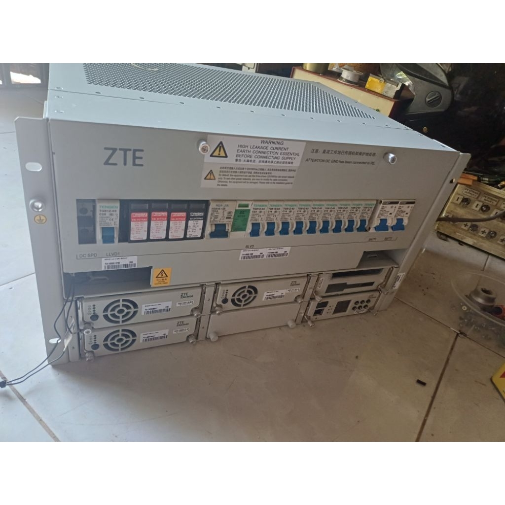 RECTIFIER ZTE 48V 200A LIKE NEW ISI POWER 3