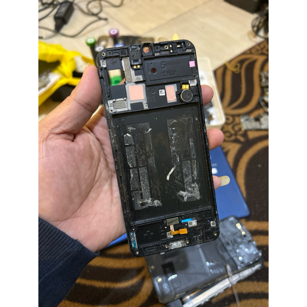 Bezel Tatakan LCD Samsung A50 Original Copotan