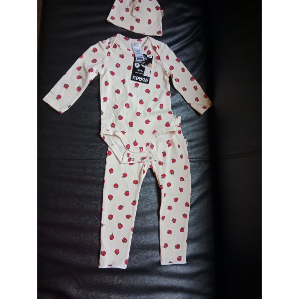 BABY BONDS AUSTRALIA NEWBIES GIFT SET SIZE:3-6MONTHS ORIGINAL BAJU BAYI