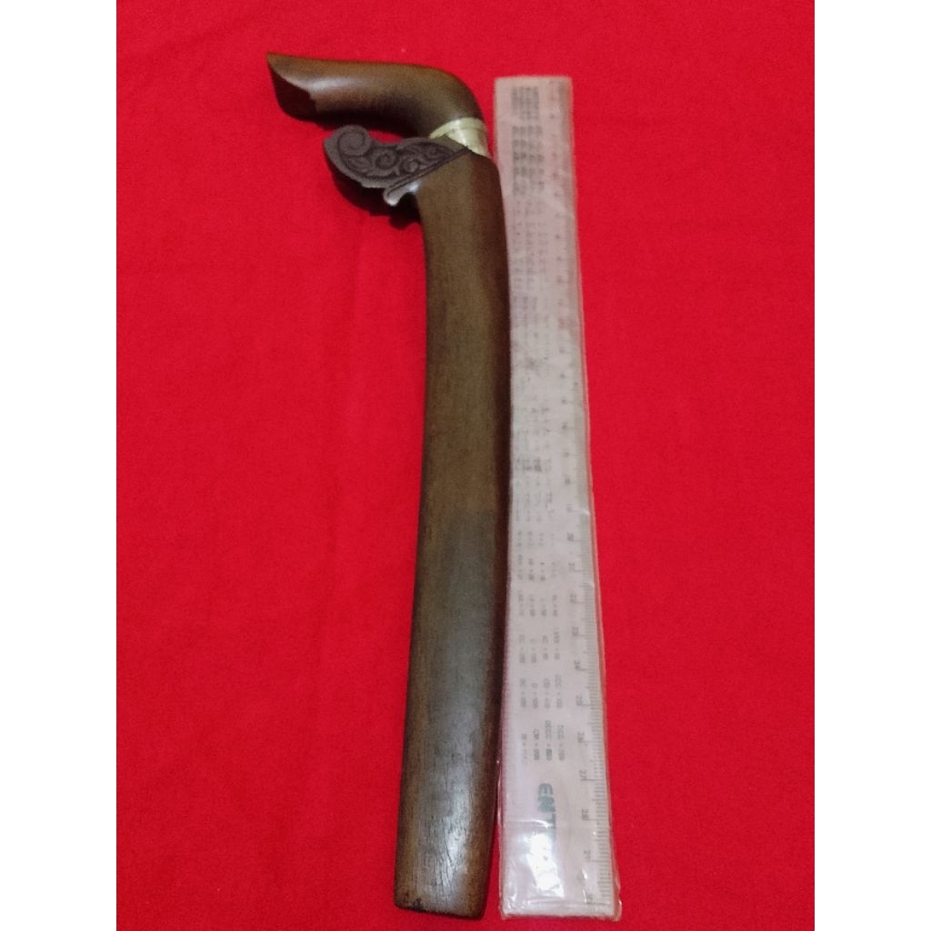 asesoris kawali Ge'cong Raja  sepuh
