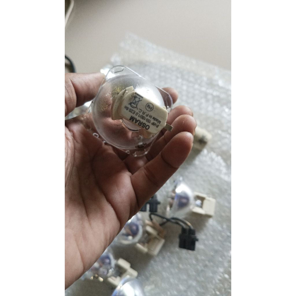 lampu proyektor buat Acer tosibha dll