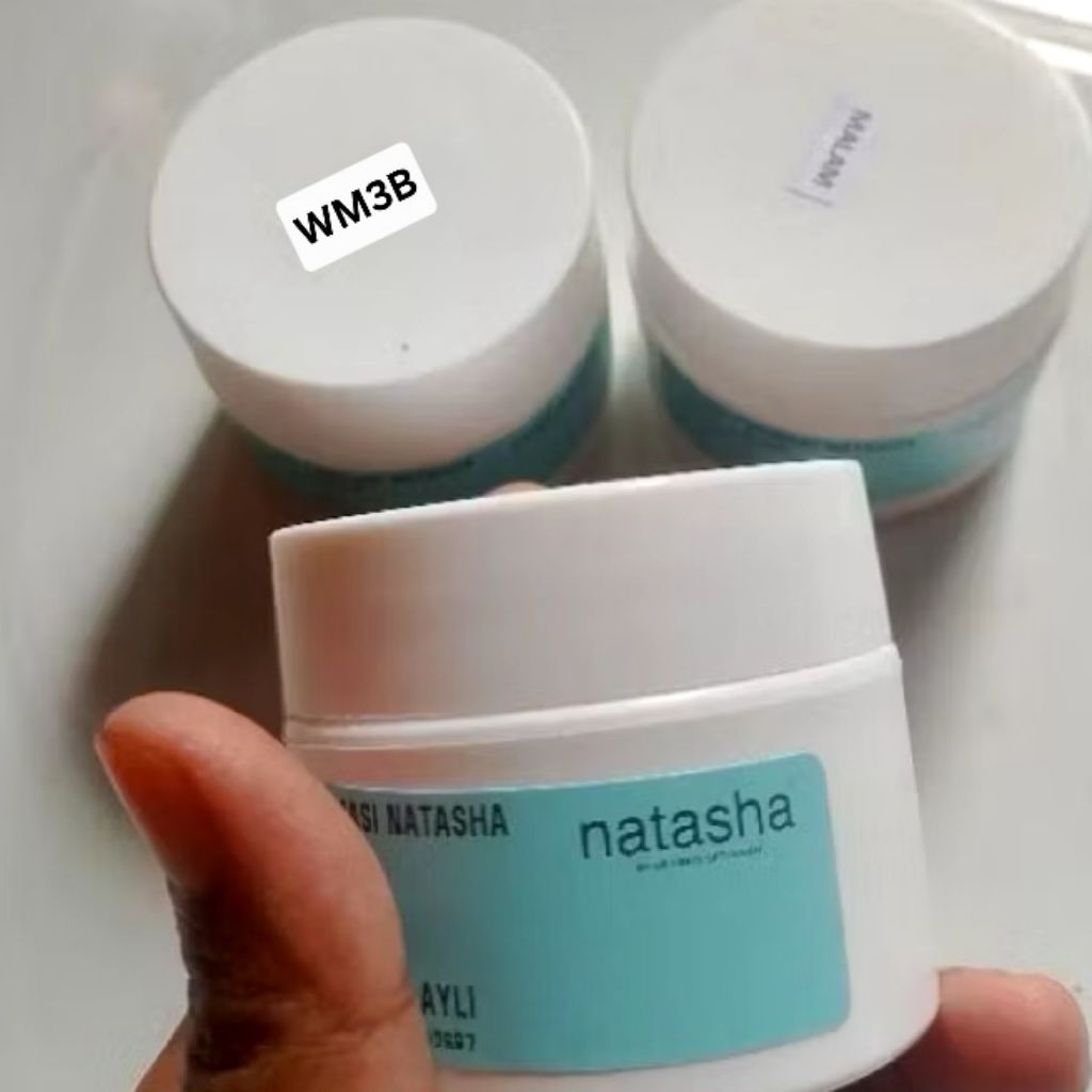 Krim Malam Natasha WM3B extra whitening/ extra mencerahkan melembutkan dan Menghaluskan