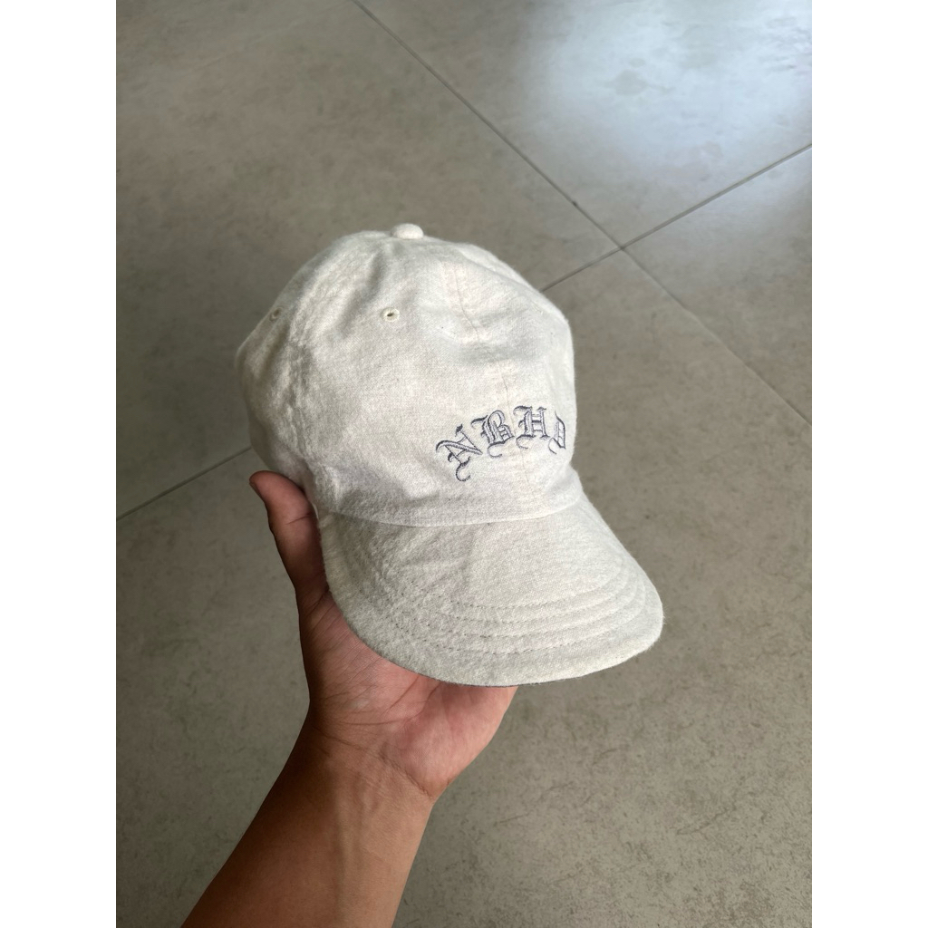 neighborhood cap white