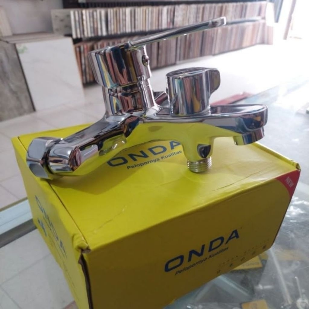 kran mixer air panas air dingin onda
