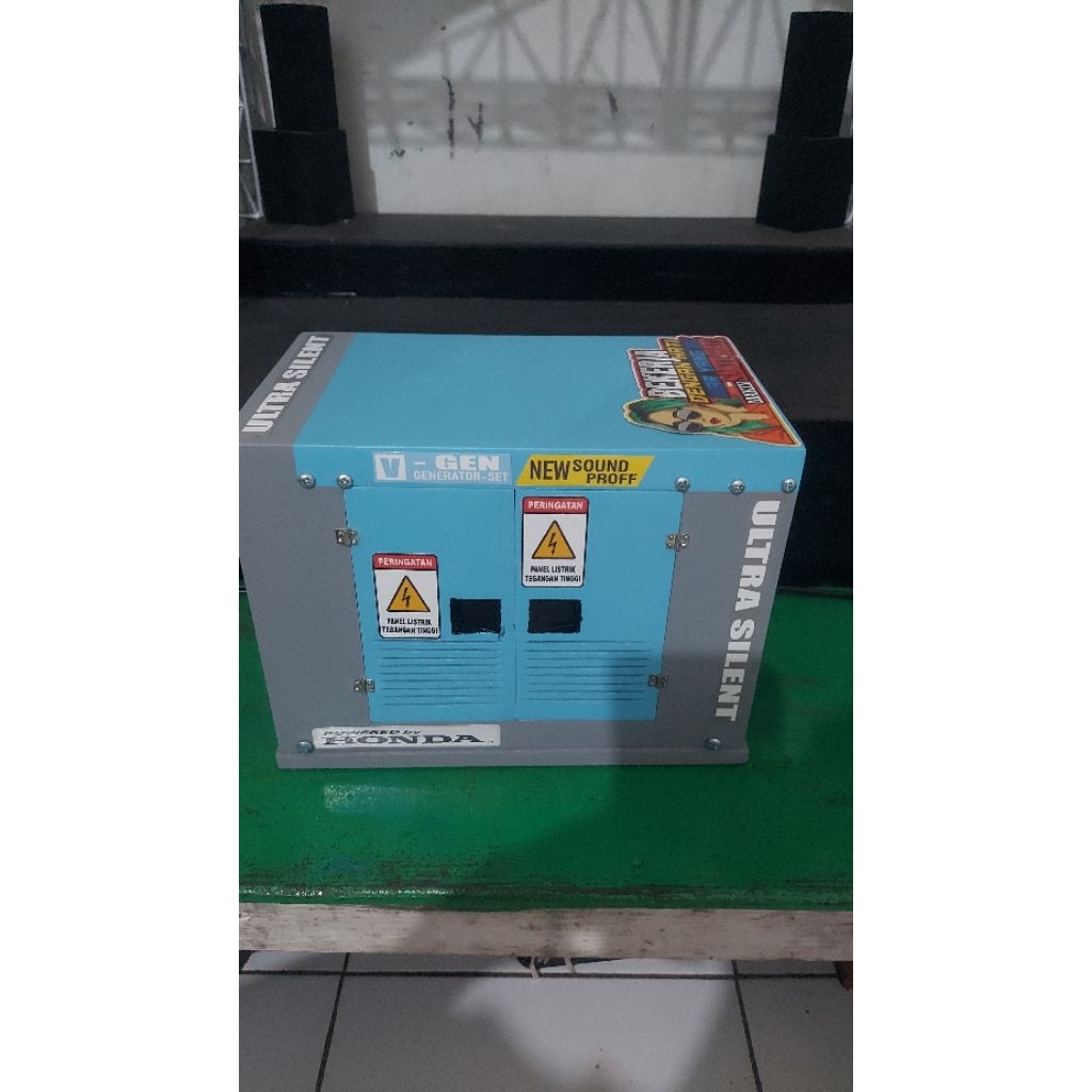 Box genset miniatur tanpa isi