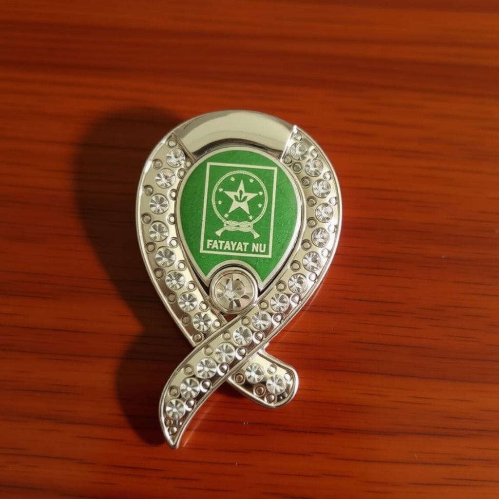 Bros fatayat Nu warna silver - bros fatayat nahdlatul ulama