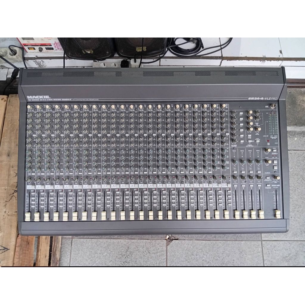 Mackie USA 24ch SR 24.4 Mackie vlzPro vlz pro mixer. free paking kayu