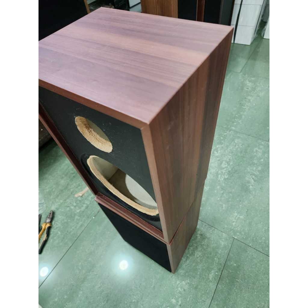 (JUAL 2 BUAH) box speaker 8 inch – SINGLE – untuk dalam Ruangan 2 way finishing hard pvc coklat – 25*21*40