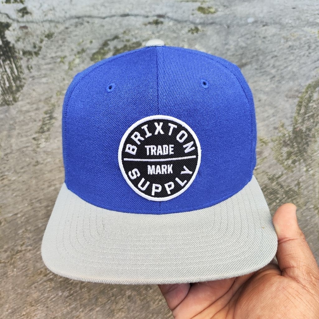 topi brixton