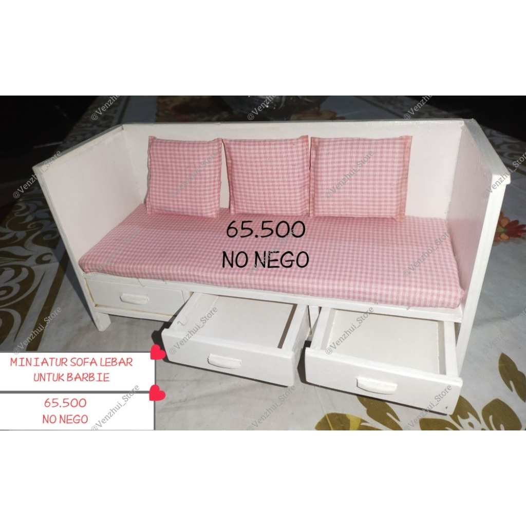 (BACA DESKRIPSI) Miniatur Kursi / Sofa Panjang BARBIE + 3 Bantal